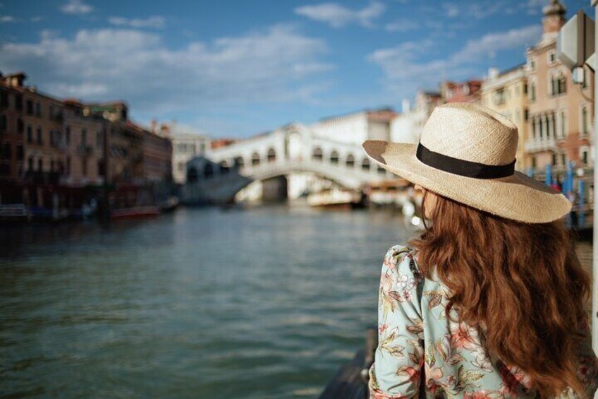 The Grand Canal & Rialto Bridge Private Photo Shoot