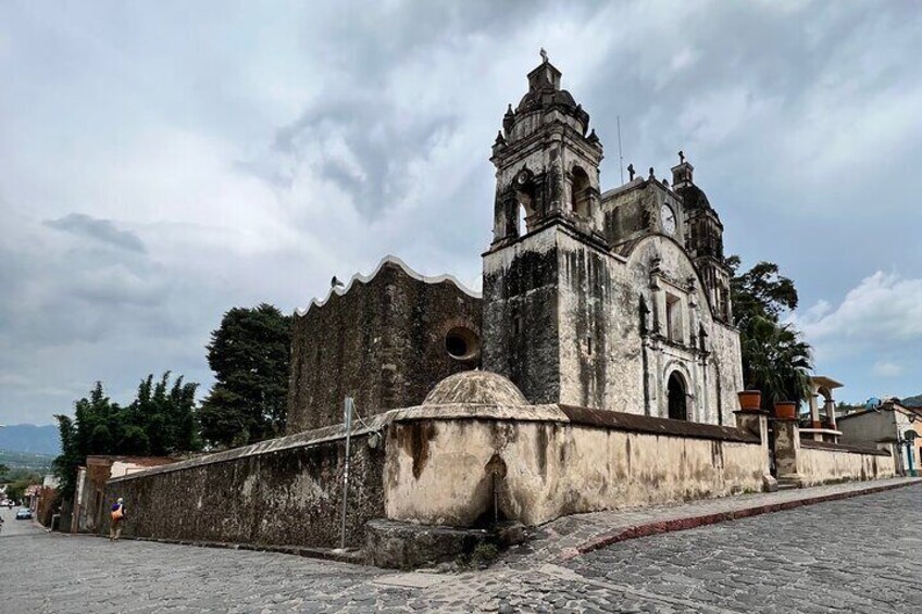 Private Tour to Xochicalco and Tepoztlán from Mexico City