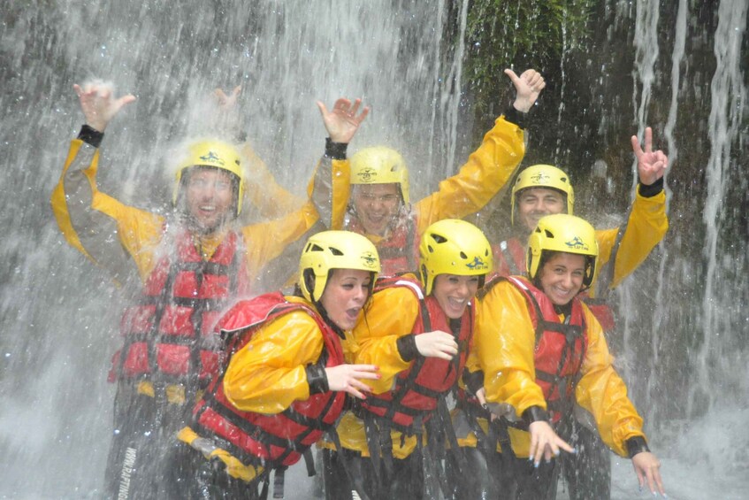 Picture 2 for Activity Lao River: 11 Km Classic Rafting medium descent