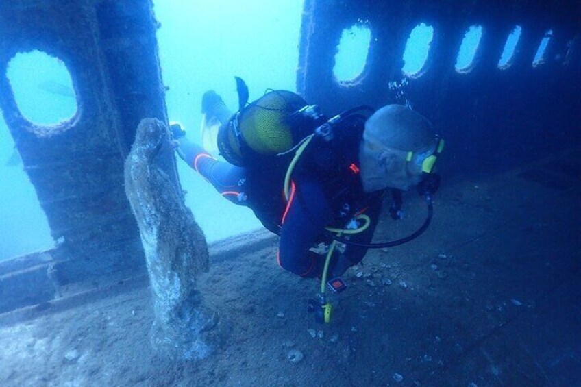 Explore World's Largest Plane Wreck by Scuba Diving in Kusadasi