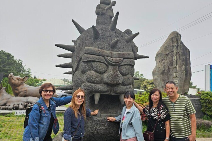 Jumbo Taxi Package Tour to All Areas in Jeju Island