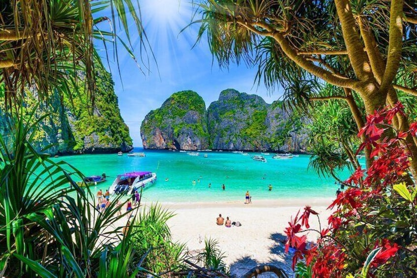 Private Tour - Phi Phi Island with boat from Phuket