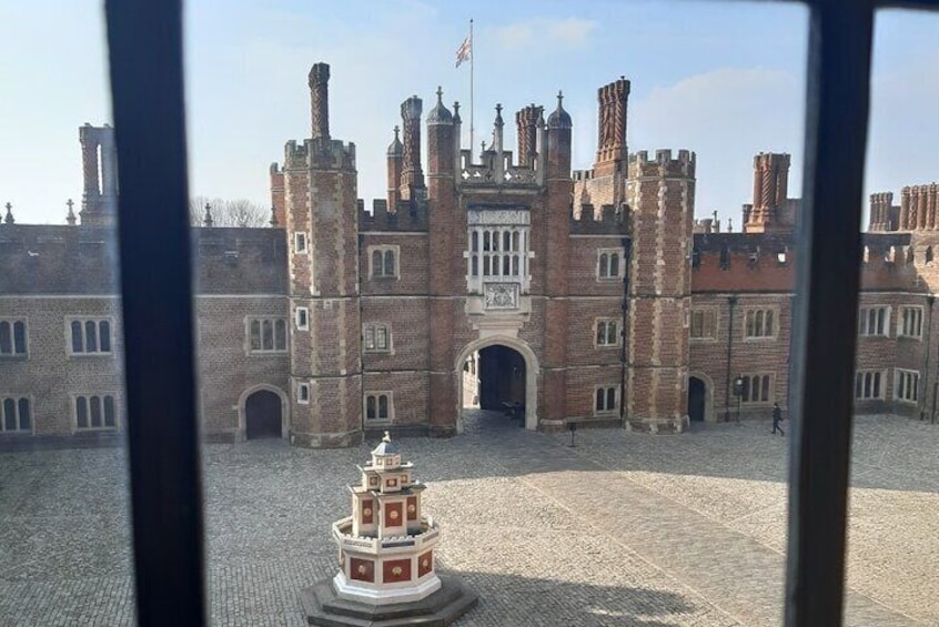 View of Base Court, the Wine Fountain and the Great Gatehouse. 