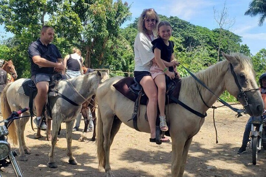 Tour a Caballo en Bergantín Beach