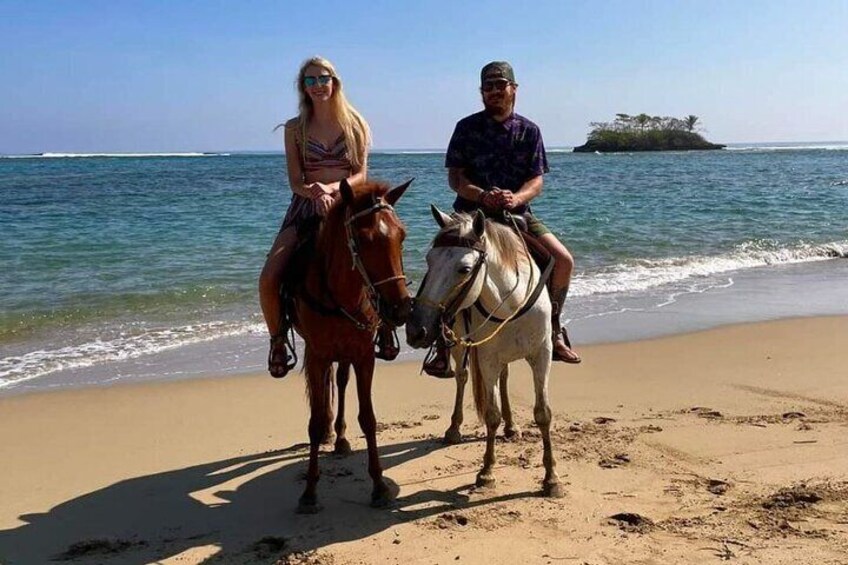 Tour a Caballo en Bergantín Beach