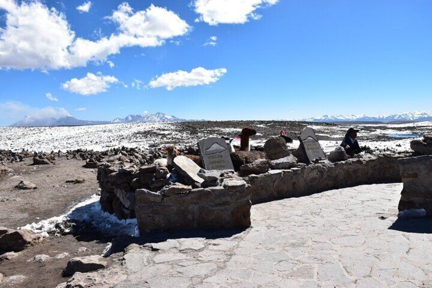 Highest point, viewpoint of the Andes at 4800 meters above sea level.
