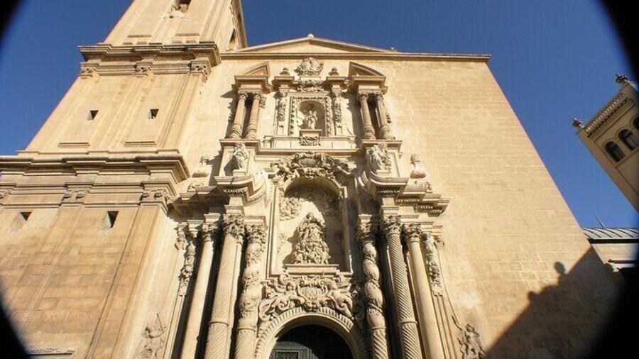 2-Hour Private Tour of the Basilica of Santa María de Elche
