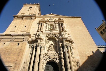 2-Hour Private Tour of the Basilica of Santa María de Elche