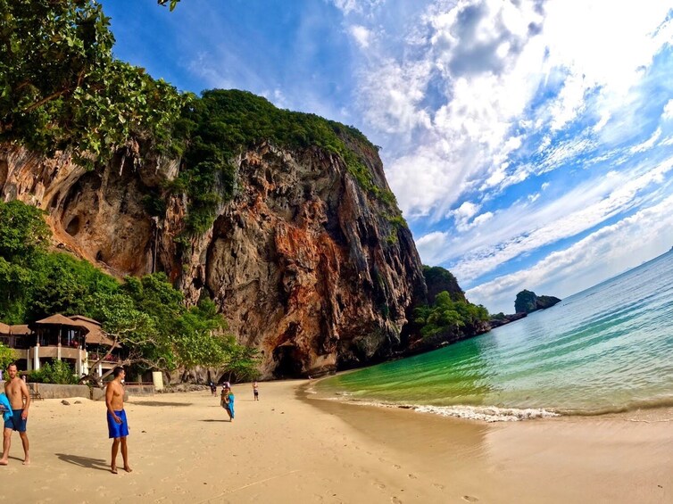 7 Islands Speedboat to Twilight Treasures from Krabi