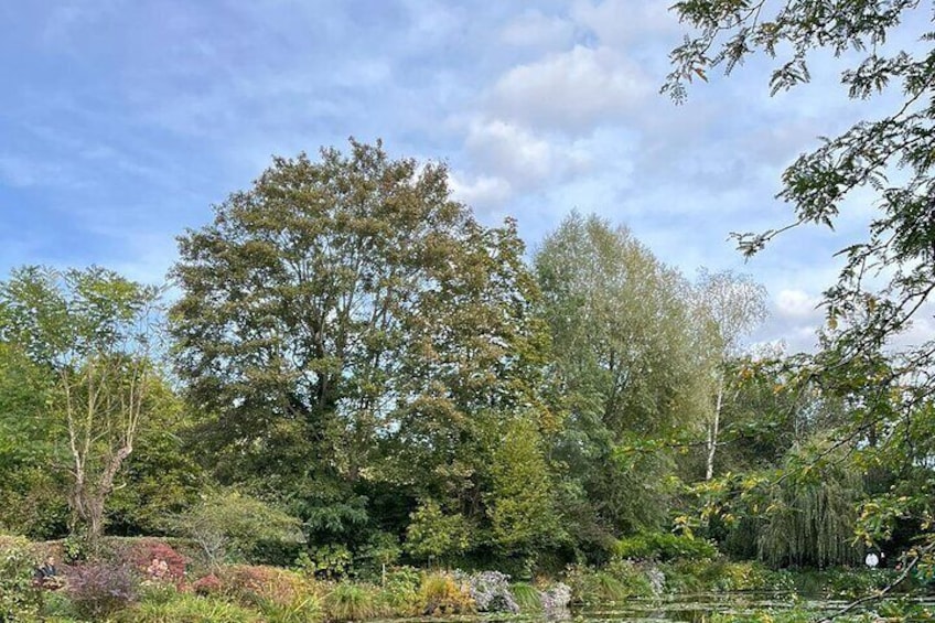 Giverny, Monet's house and pond