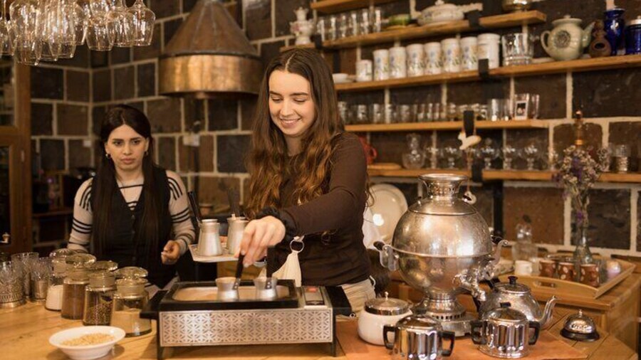 Private Traditional Coffee And Dessert Making Activity
