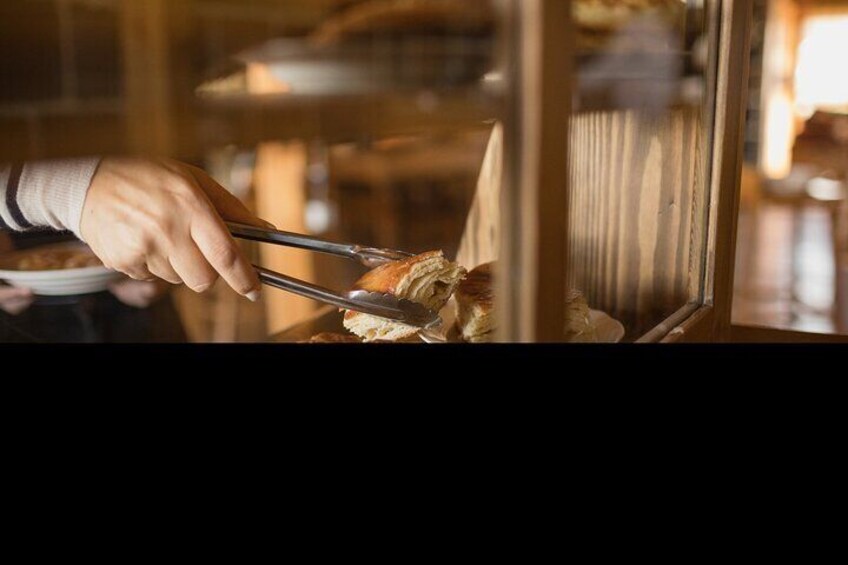 Private Traditional Coffee And Dessert Making Activity
