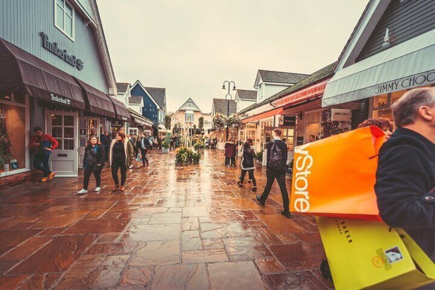 Private Shopping Tour from Birmingham to Bicester Village