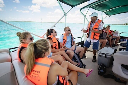 Bacalar Lagoon Private Boat Tour from Costa Maya ALL INCLUSIVE