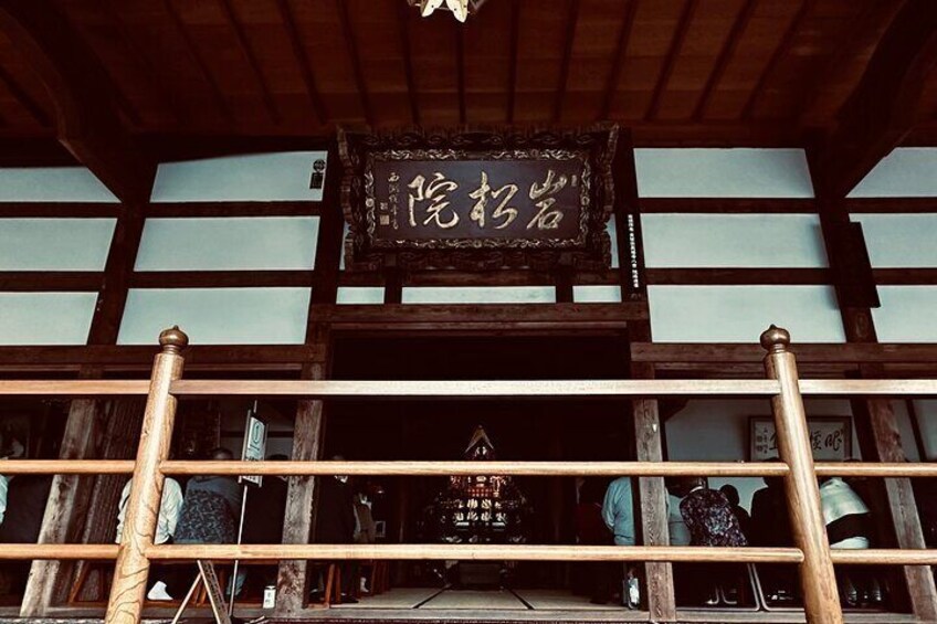 Hokusai Museum Ceiling of Ganshoin and Sake Walking Tour in Obuse