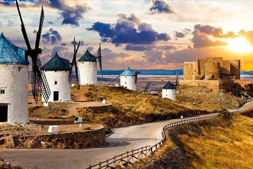 Consuegra - Discover the region of La Mancha, home of Don Quixote! 