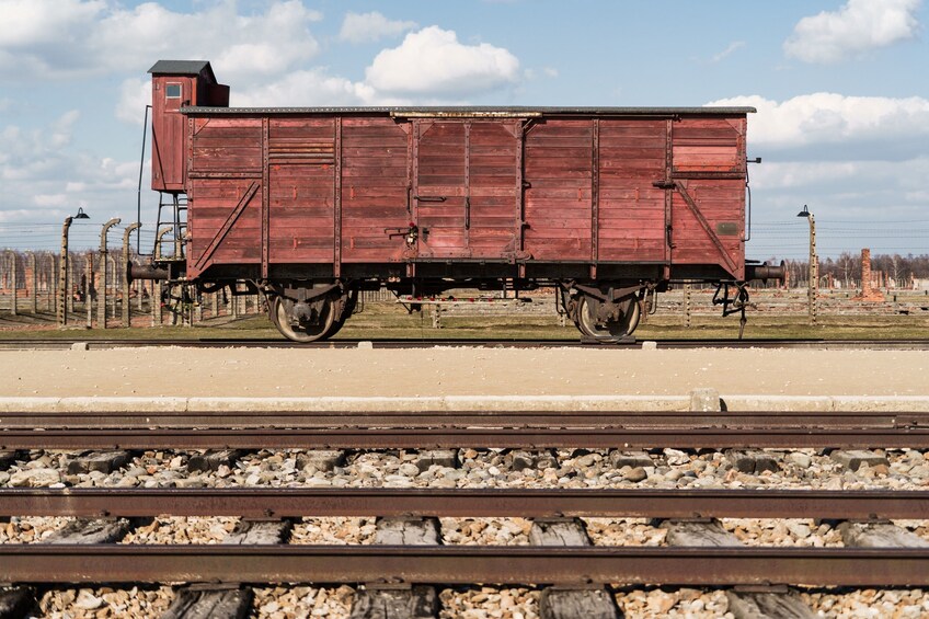 Auschwitz Birkenau Guided Tour with Hotel pickup