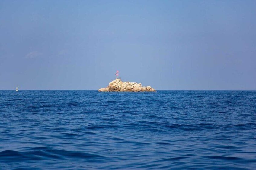 Shared Capri Tour Boat Ride Lunch and Snorkeling