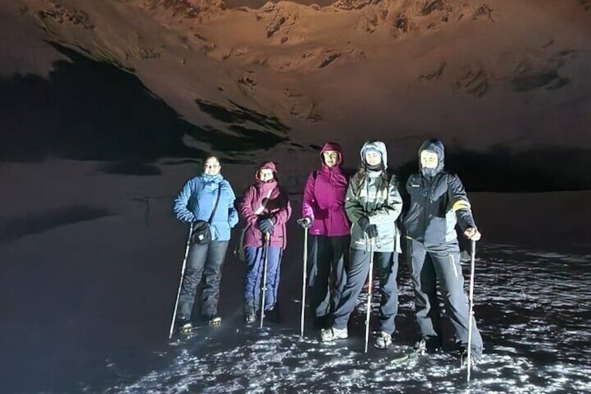 Trekking to the Martial Glacier at Night with Regional Tastings