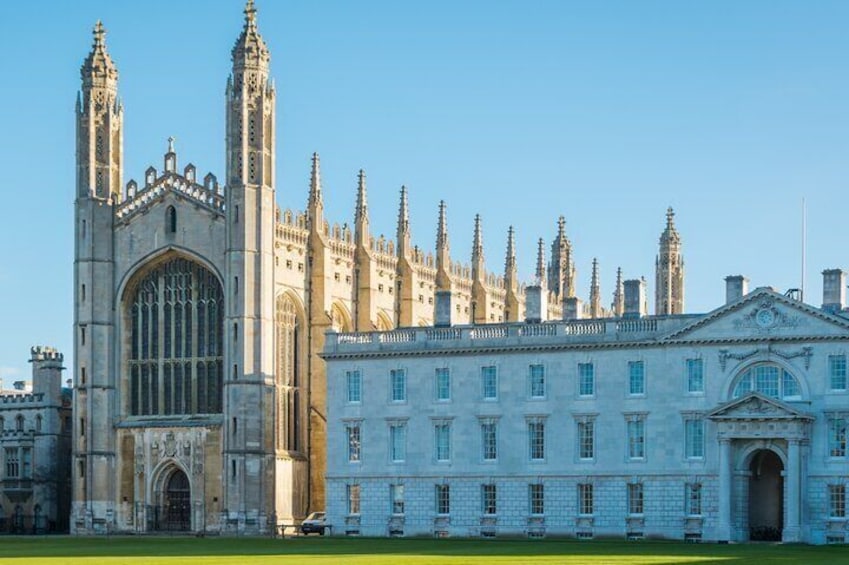 Cambridge: Walking Adventure & Interactive Treasure Hunt