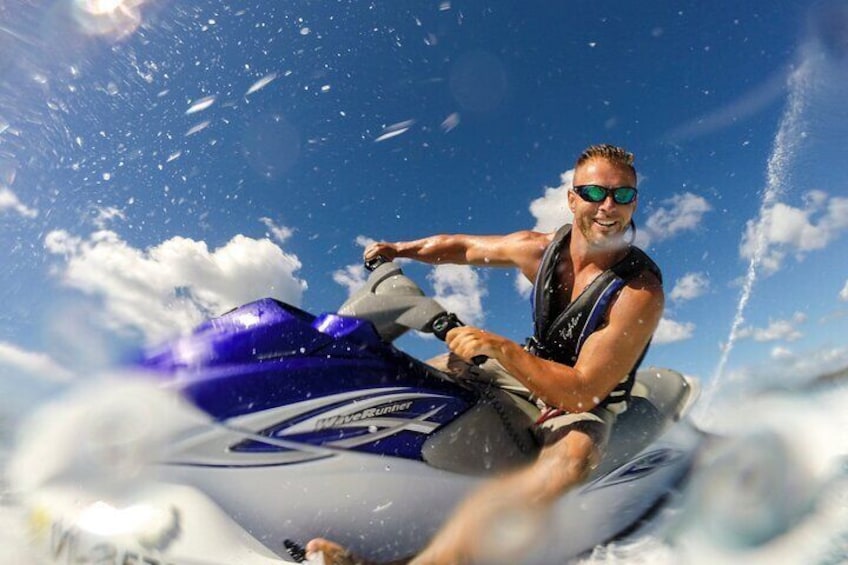1-Hour Guided Jet Ski Tour in St. Thomas from Frenchman's Reef
