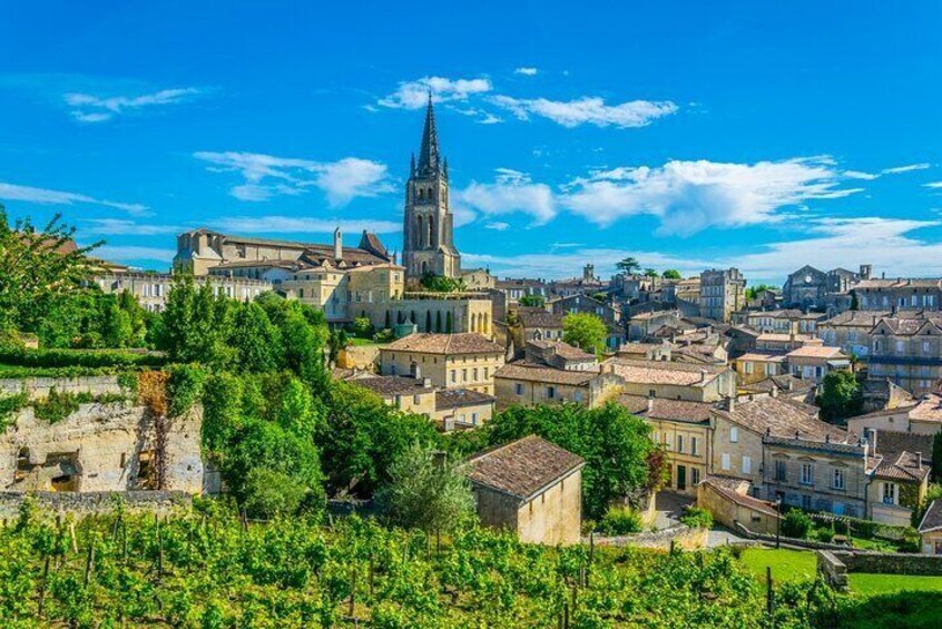 Full-Day Private Saint Emilion Wine Tour Experience from Bordeaux