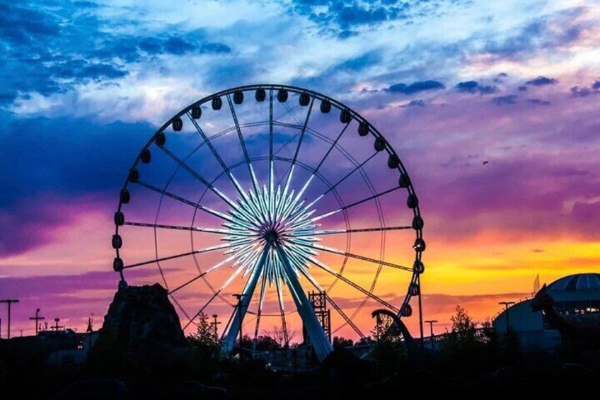 SkyWheel in Clifton Hill, Niagara Falls' "Entertainment District"