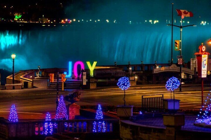 Niagara Falls i nthe winter