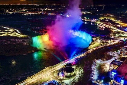 Niagara Falls Evening Tour with Boat, Dinner & Illumination Tower