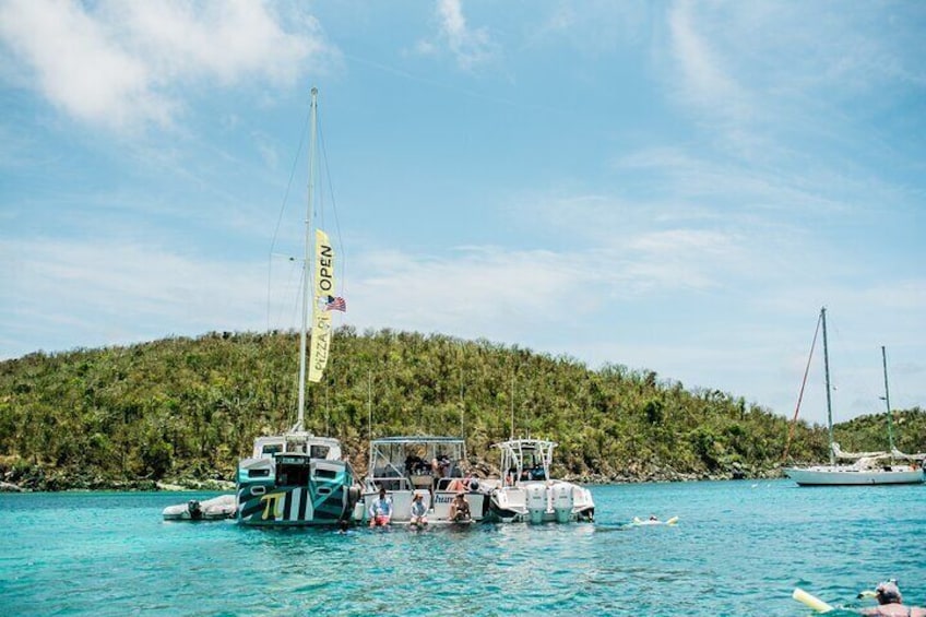 Snorkel in Frenchman's Reef with lunch in Pizza Pi Snorkel Sail