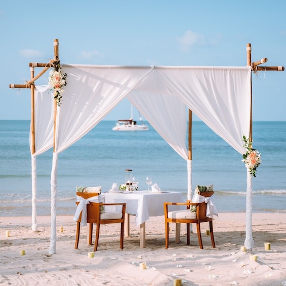 Melati Romantic Dinner On The Beach