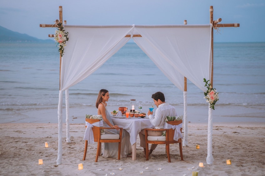 Melati Romantic Dinner On The Beach