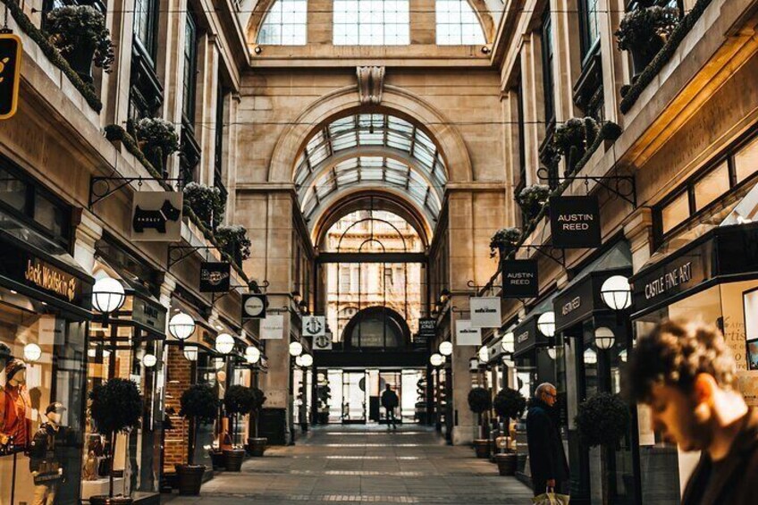 Follow a stunning route passing grand architecture