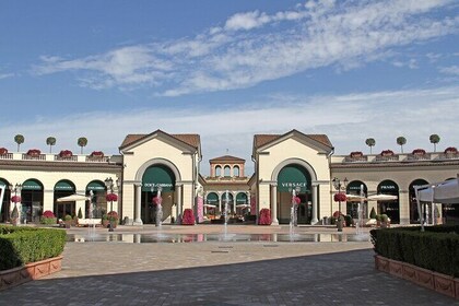 Private Shopping Tour from Genoa to Serravalle Designer Outlet