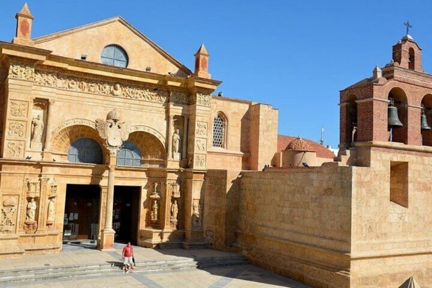 Historical Tour in the Colonial City of Santo Domingo