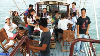 One-Way Cruise/Road Transfer from/to Phnom Penh - Siem Reap