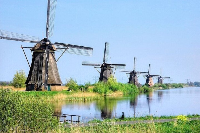 Small group tour to Kinderdijk windmills and Delft from Amsterdam