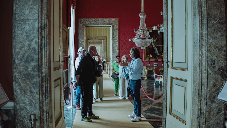 Caserta: Small-Group Royal Palace Tour