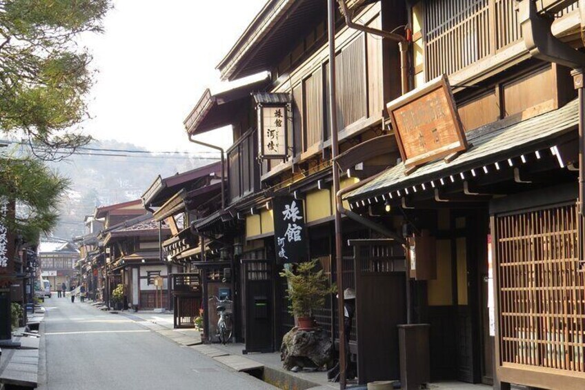 Full Day Private Tour in Takayama and Shirakawago