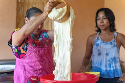 De Oaxaca : Quesillo et papier artisanal.