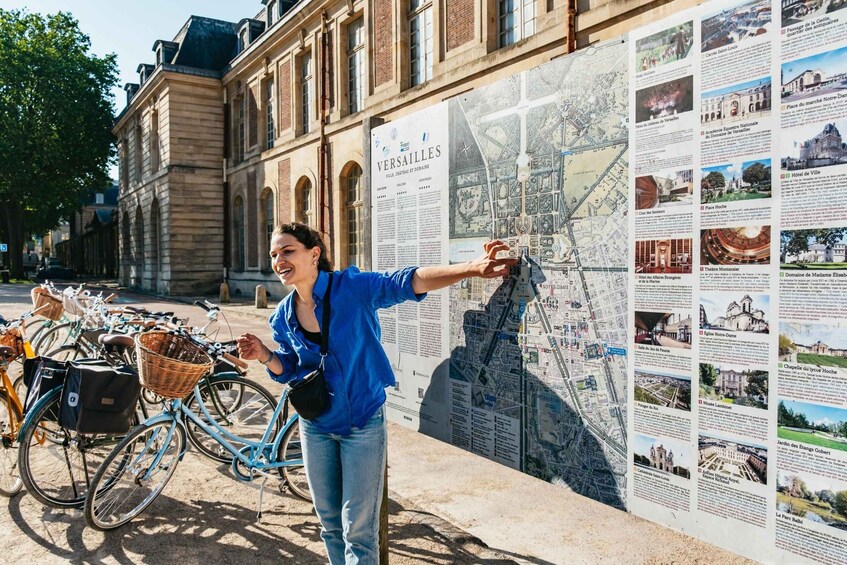 Picture 5 for Activity From Paris: Skip-the-Line Palace of Versailles Bike Tour