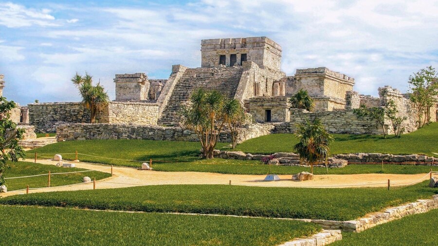 Tulum, Cenote Swim, Turtle Snorkelling & Beach Club Combo Tour