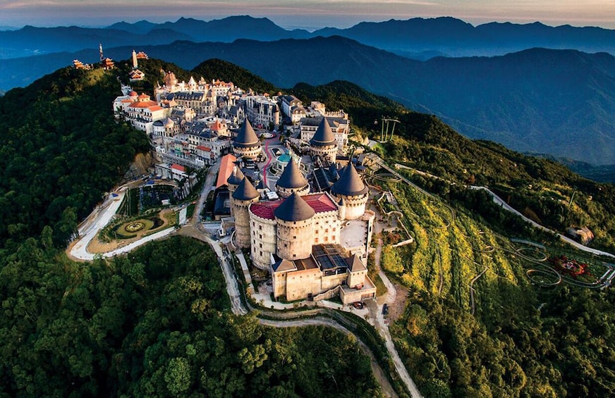 Vietnam : Discover Ba Na Hills and Golden Bridge Standard Tour with Lunch