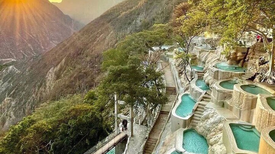 Private Full Day Tour to the Tolantongo Grottoes