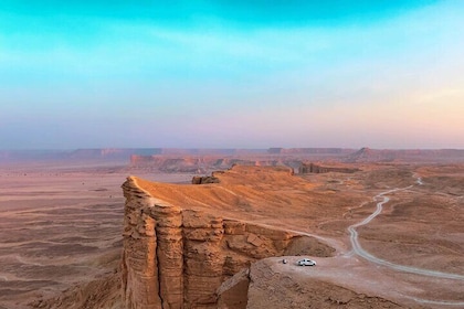 Private Tour Edge of the World Full Day from Riyadh