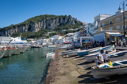Bezoek de Blue Grotto en rondleiding door Capri en Anacapri