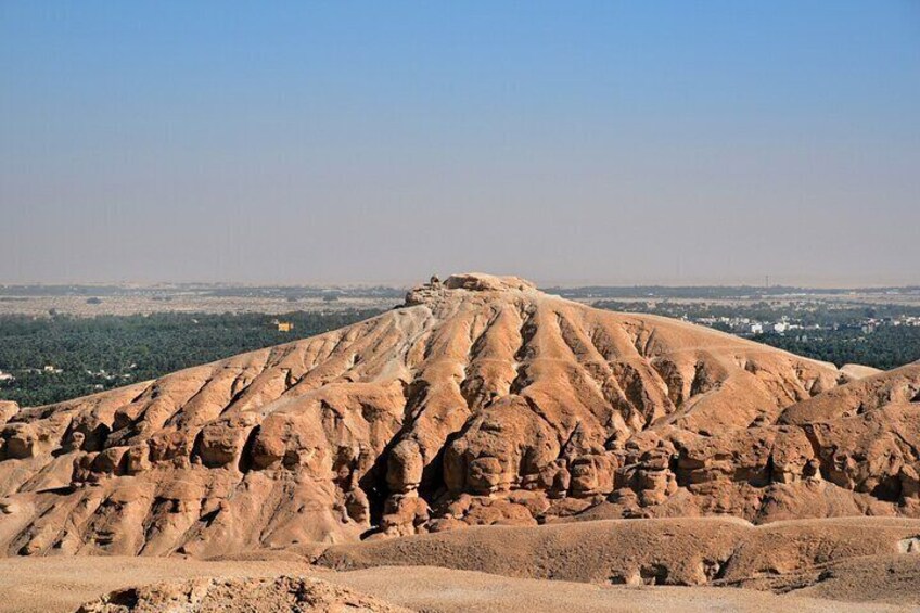 Private Tour Discover Al Qara Hill & Jawatha Al Ahsaa from Riyadh