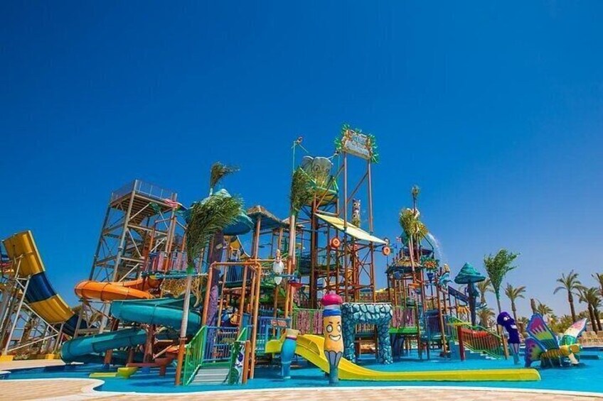 Makadi Water World Aqua Park With Lunch and Transfer in Hurghada