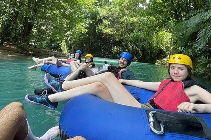 Tubing Río Celeste: Adventure Experiences in Nature