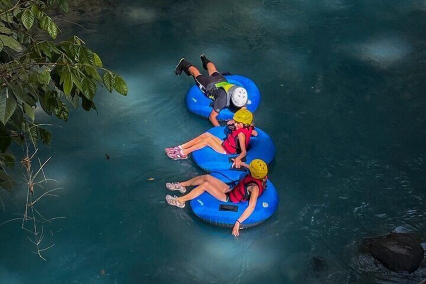 Tubing in Rio Celeste, adventure and experiences